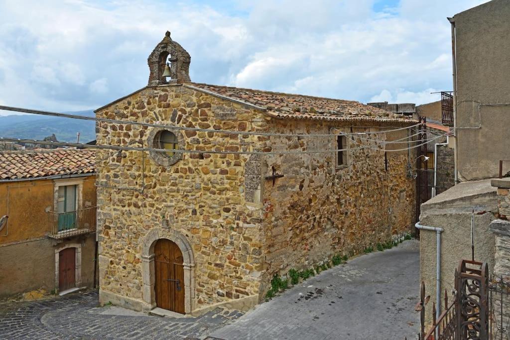 Elegante Appartamento Privato In Palazzo Storico Del XVIII - Pieno Centro Nicosia Kültér fotó